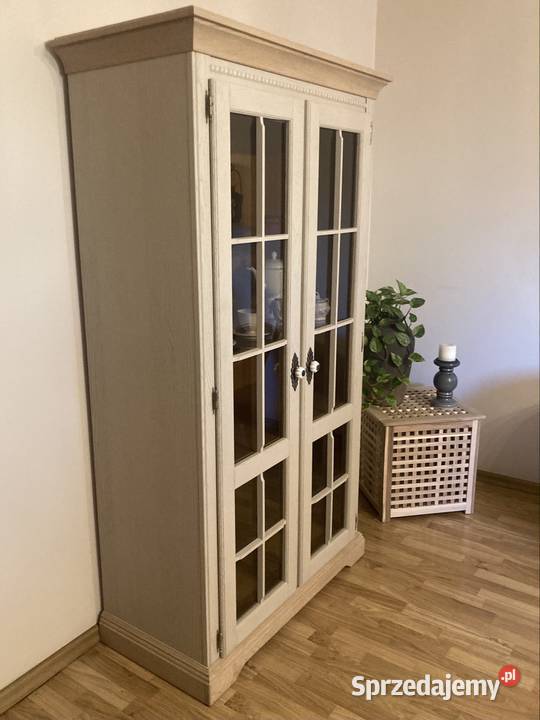 Witryna dębowa Wilczyn