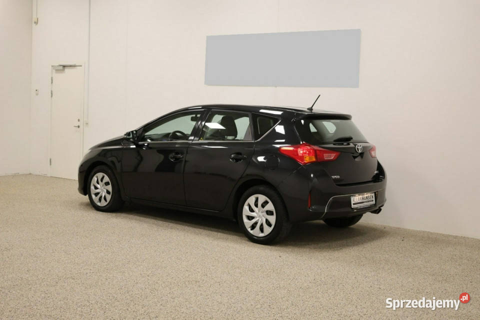 Toyota Auris II 2012 benzyna Sadlno
