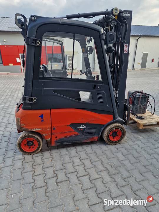 Sprzedam wózek widłowy Linde E16