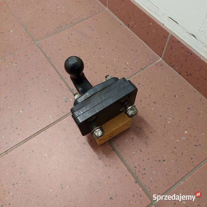 Hak z kulą obniżoną i przejściówką 42 śruby Warszawa sprzedam