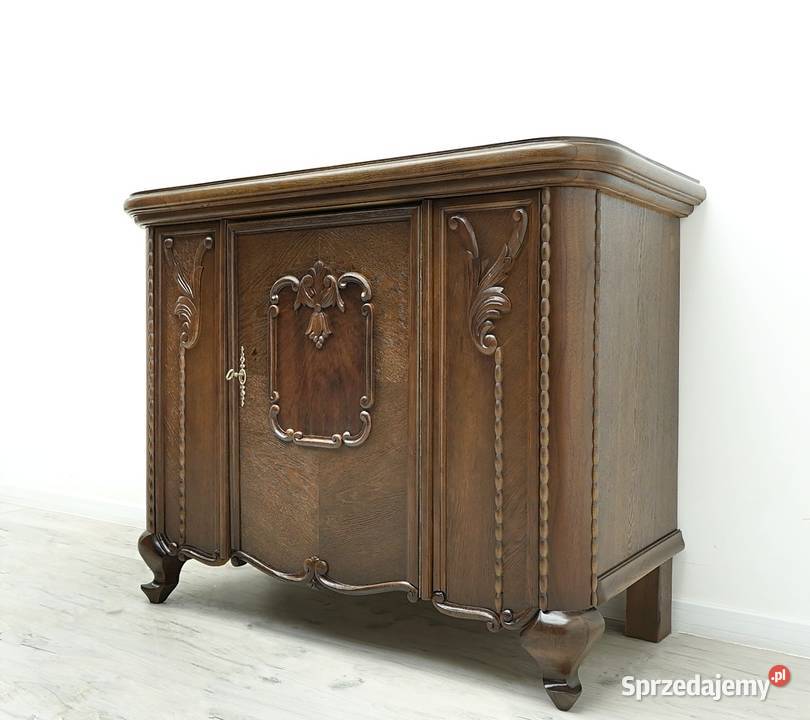 Antyczna komoda z początku XXw w stylu wielkopolskie