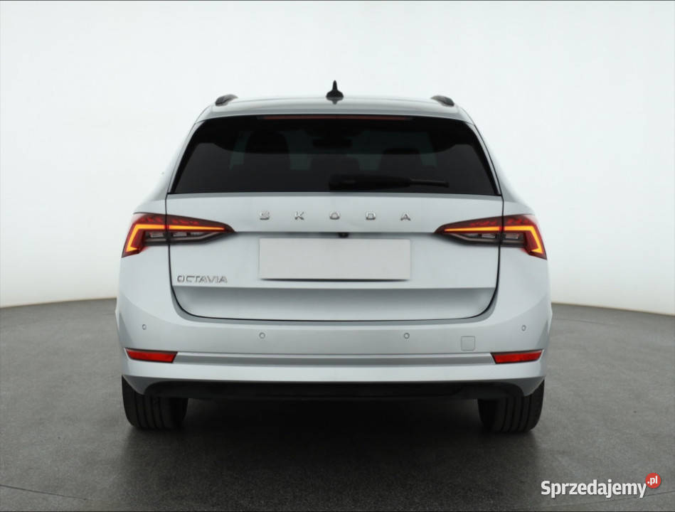 Skoda Octavia 15 TSI czujnik zmierzchu