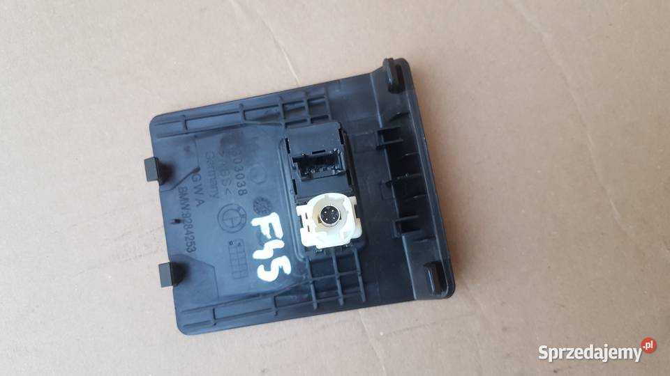 BMW 218d seria 2 F45 Active Tourer panel gniazdo Legnica