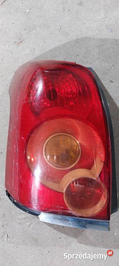 Lampa tyl tylna lewa TOYOTA Avensia T25 kombi lubelskie Lublin