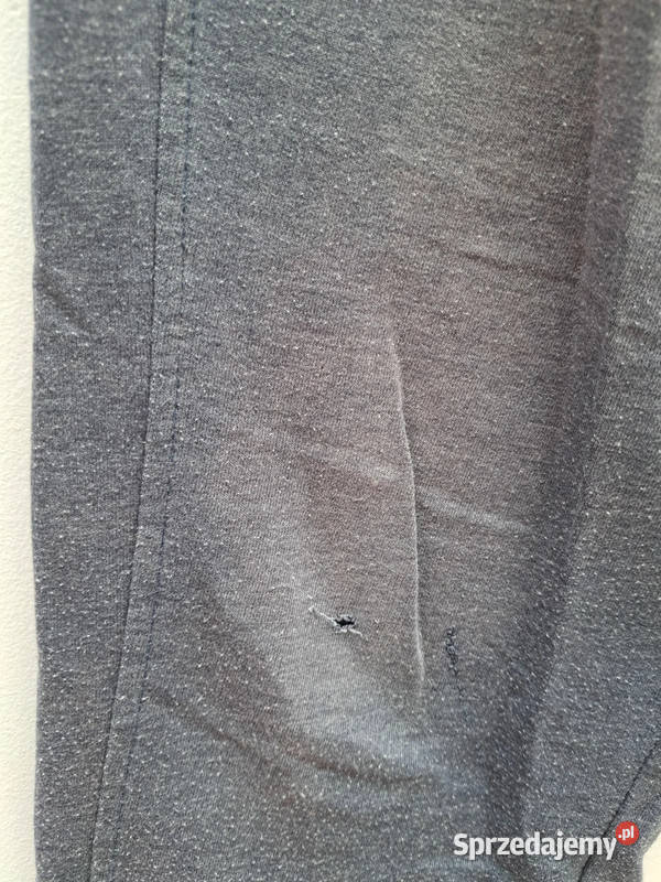 Sportowe spodnie 4F S wygodne lekkie idealne na pomorskie Trąbki Wielkie