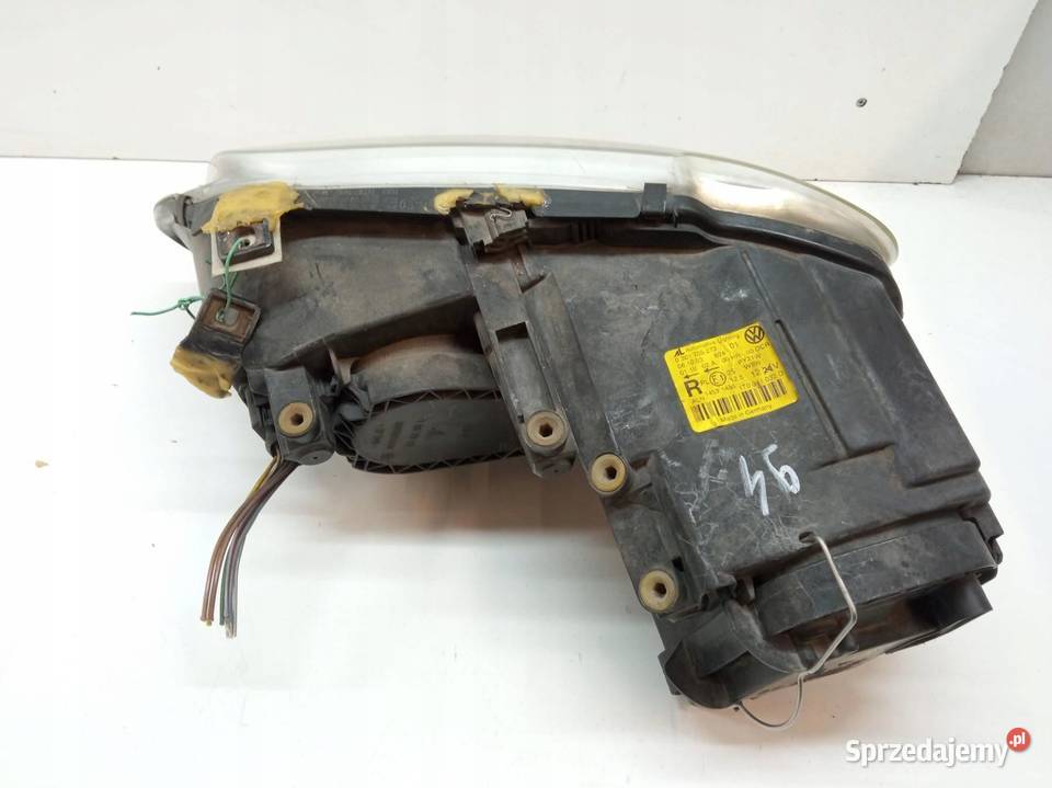 LAMPA PRZÓD PRAWA XENON 1T0941032D VW Volkswagen