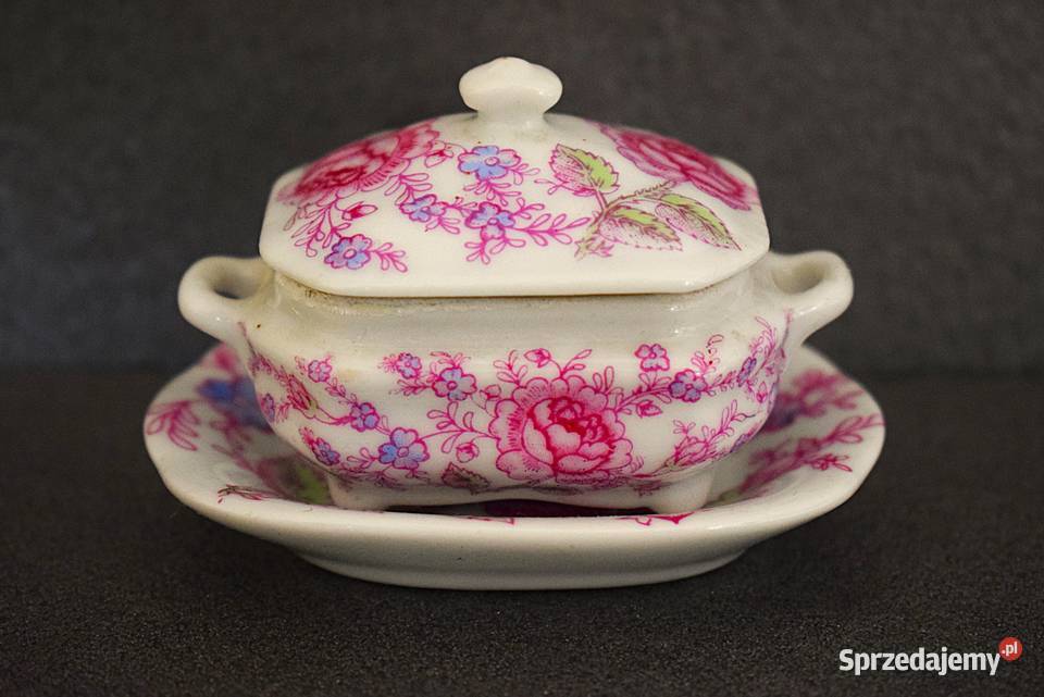 Porcelanowe miniaturki waz z talerzykiem Chełmno