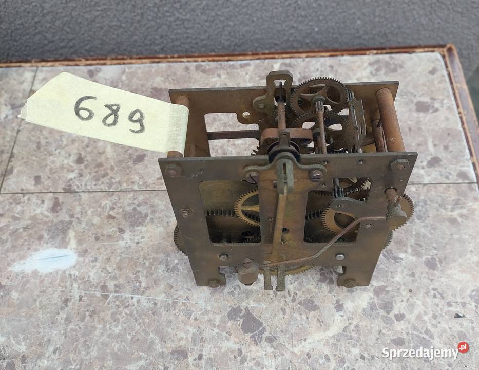 689 Mechanizm starego zegara ściennego Gustav sprzedam