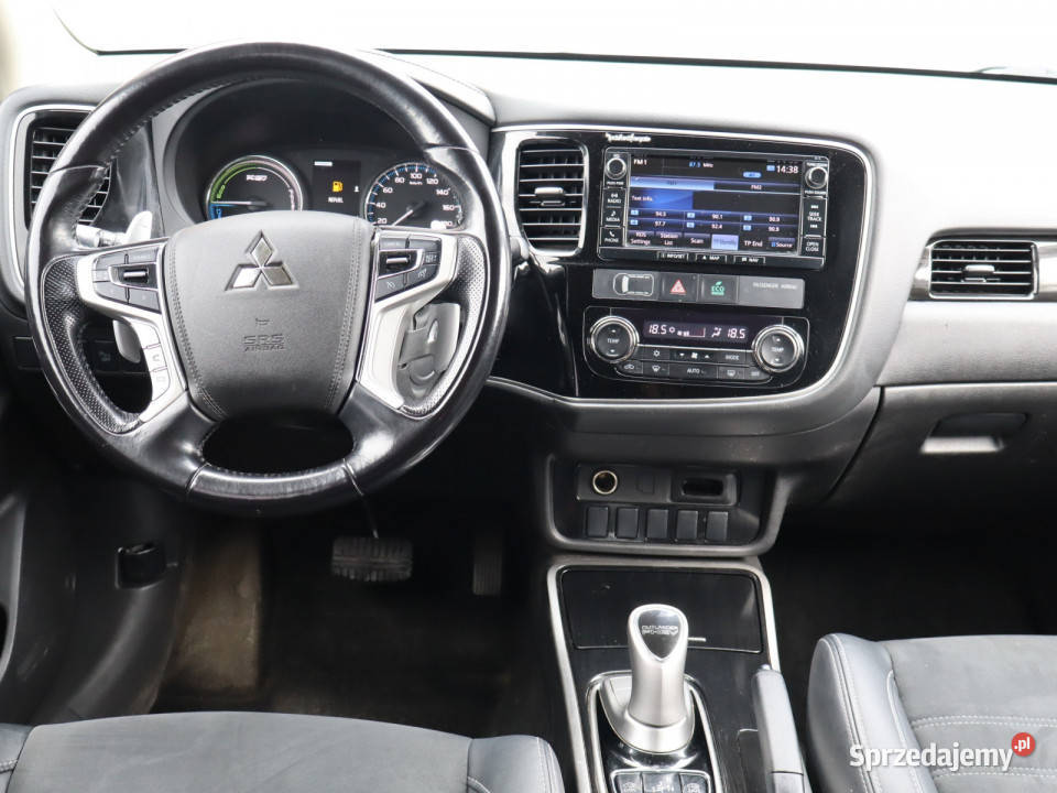 Mitsubishi Outlander 20 PHEV skórzana tapicerka Piaseczno