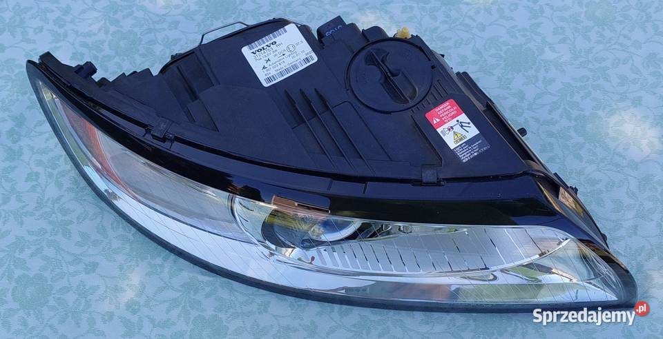 LAMPA PRAWA XENON PRAWY VOLVO S40 V50 FL osobowe Mielęcin