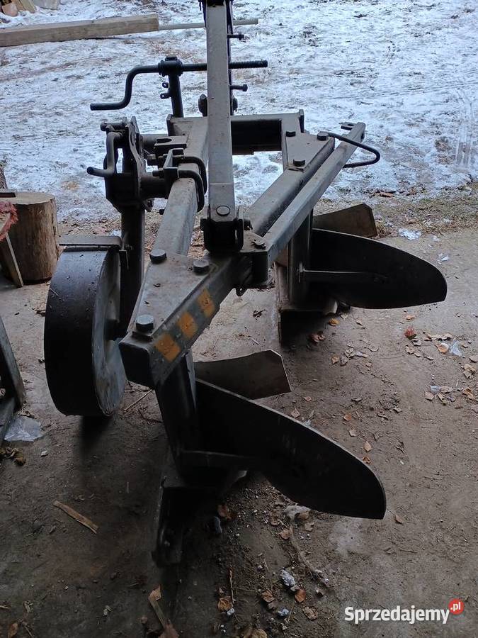 Pług Grudziądz 2 skiby dwa komplety lemieszy świętokrzyskie