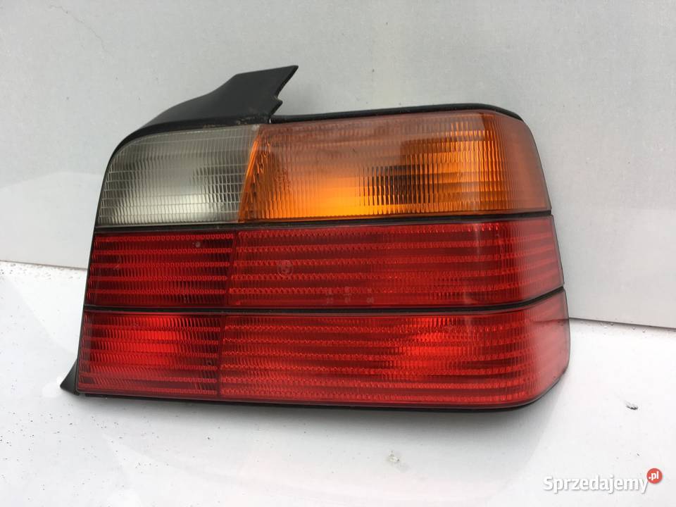 BMW E36 PRAWA LAMPA TYŁ prawe Ostroróg sprzedam
