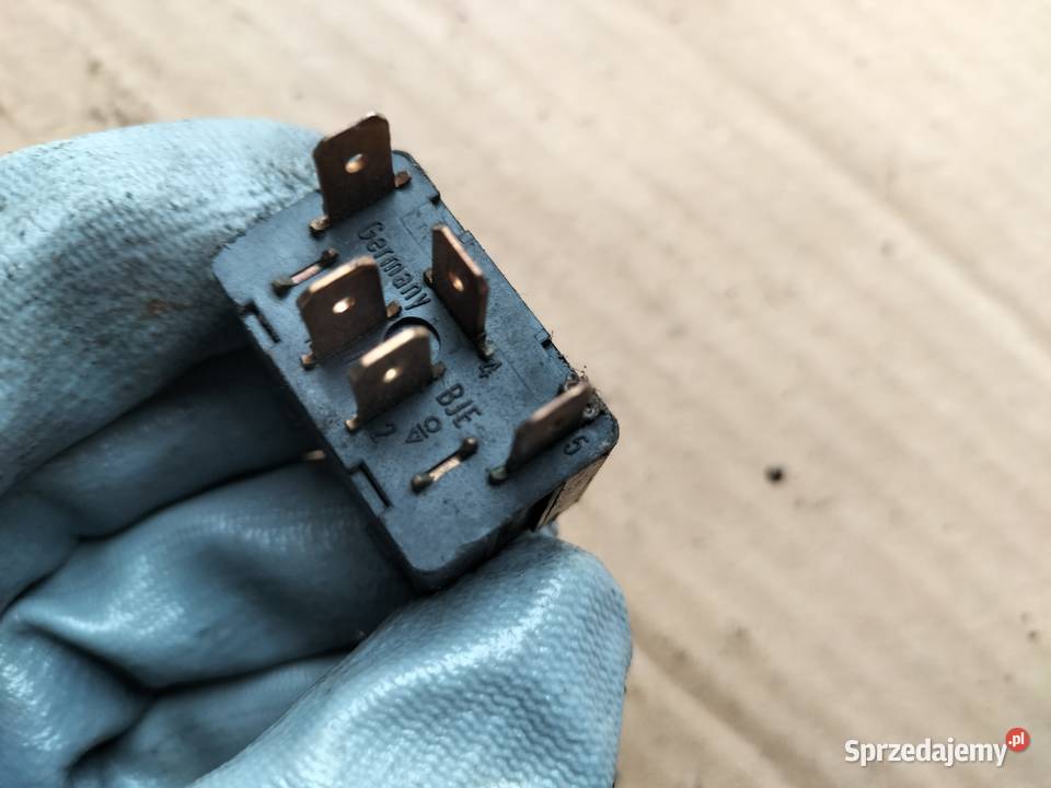 AUDI 80 B4 PRZEŁĄCZNIK PRZYCISK OPUSZCZANIA Kamień-Kolonia