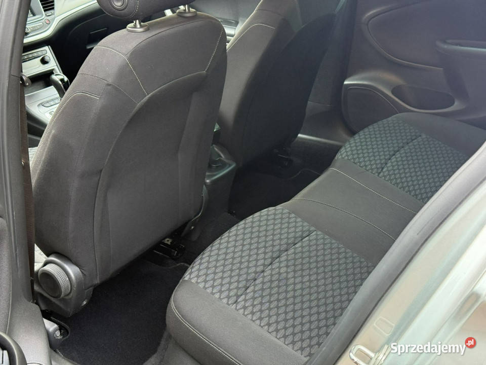 Opel Astra 14 145 Faktura VAT 23 K 20152021 śląskie Tarnowskie Góry sprzedam