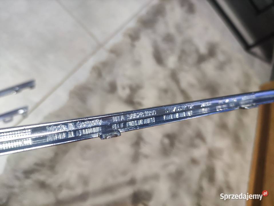 3 listwy chromowe atrapy Mercedes W205 2016 Rok produkcji 2016 Ruda Śląska sprzedam