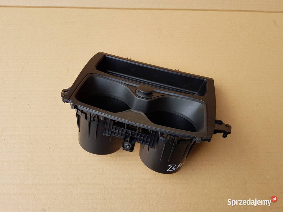 BMW 1 120 F20 f21 LIFT uchwyt na kubki tunelu osobowe Legnica sprzedam