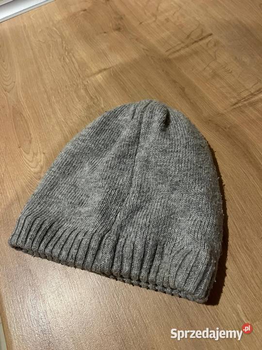 Śliczna czapka z gwiazdką Gdańsk