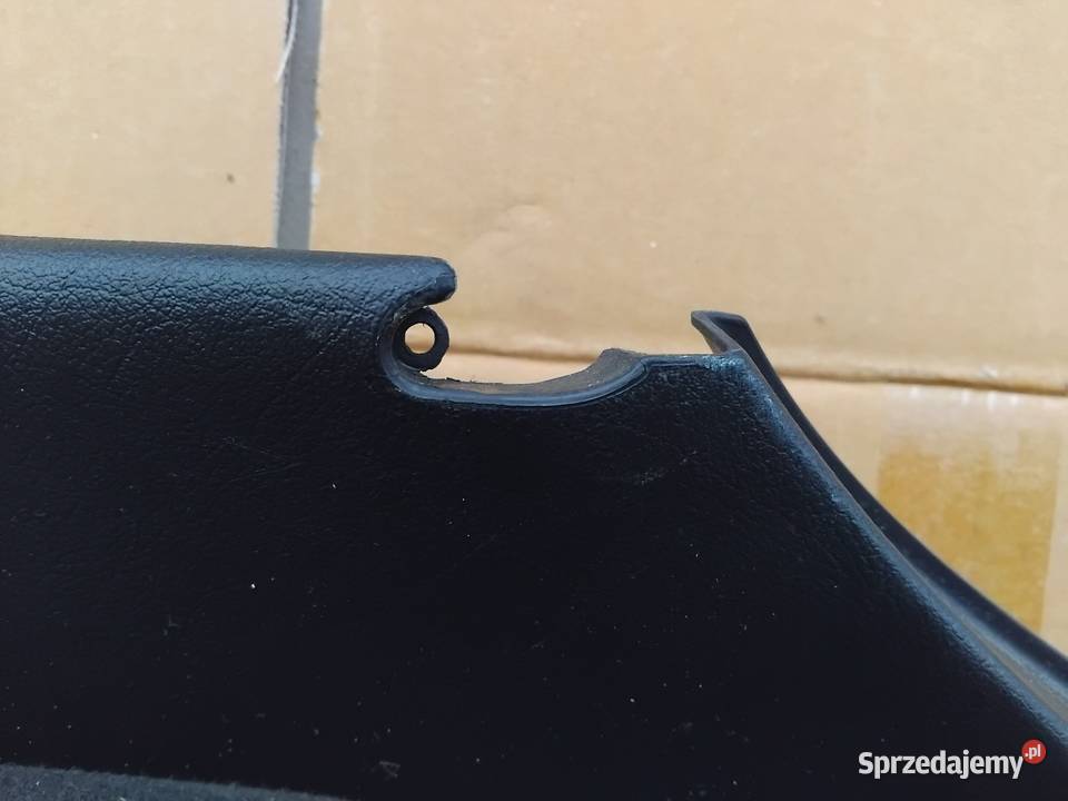 Boczek boczki tapicerka bagażnika Audi A4 B5 osobowe Grodków sprzedam