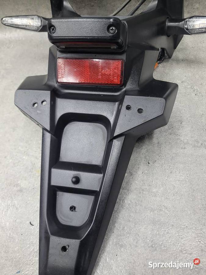 HONDA CRF 1000 AFRICA TWIN 17 LAMPA TYŁ Nowy Tomyśl