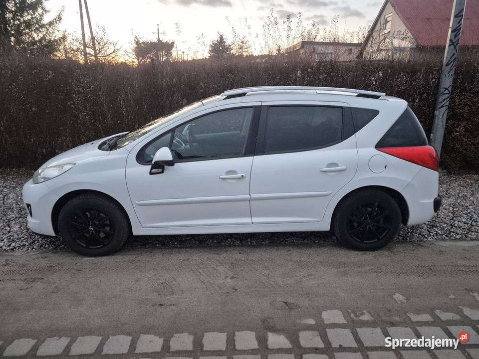 Peugeot 207 16 hdi stan szklany dach nieuszkodzony Legnica