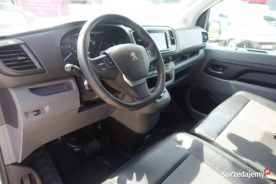 Peugeot Expert Fv23AutomatŚredniak L2Historia światła przeciwmgłowe