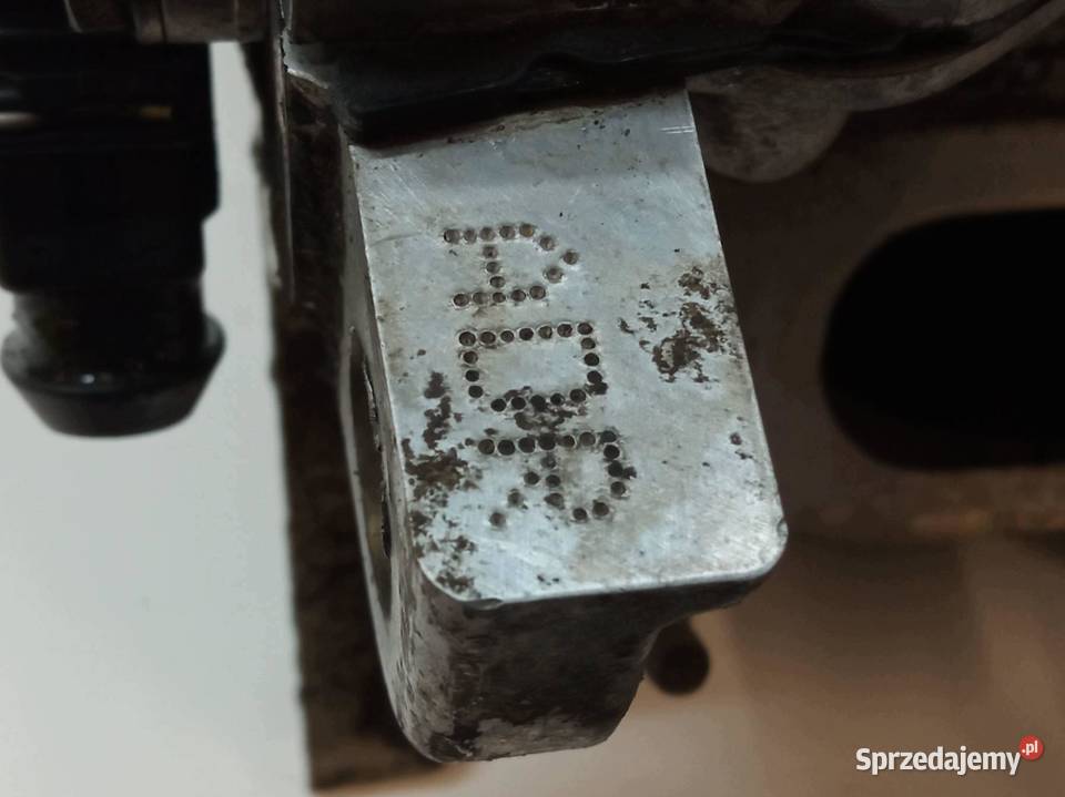 GŁOWICA KOMPLETNA 058103373D 18 20V Audi A4 I sprzedam