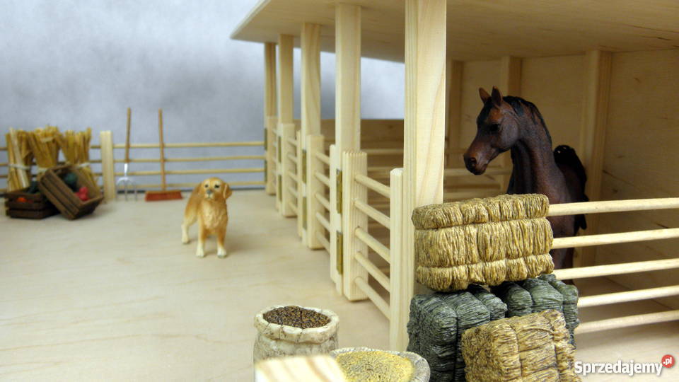Stajnia drewniana koni Schleich 8 BOKSÓW 8 lat+ Napachanie sprzedam