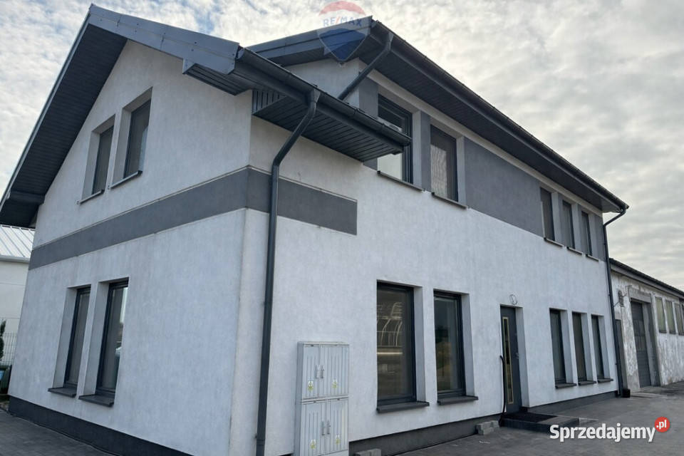 Nowoczesny budynek z magazynemduża działka 11 ha Leszno