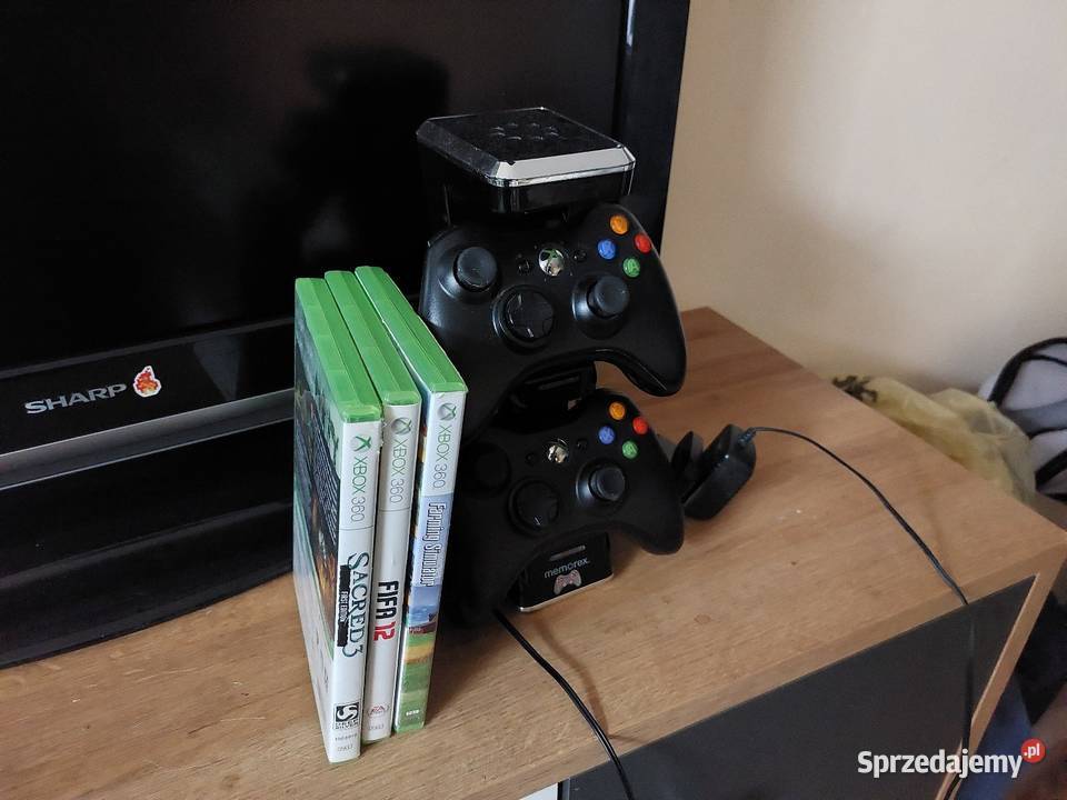 Konsola xbox 360 telewizor 3 gry Kobyłka