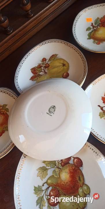 Patera Orzechy i winogrona
Sygnowana Porcelana i szkło Gdańsk