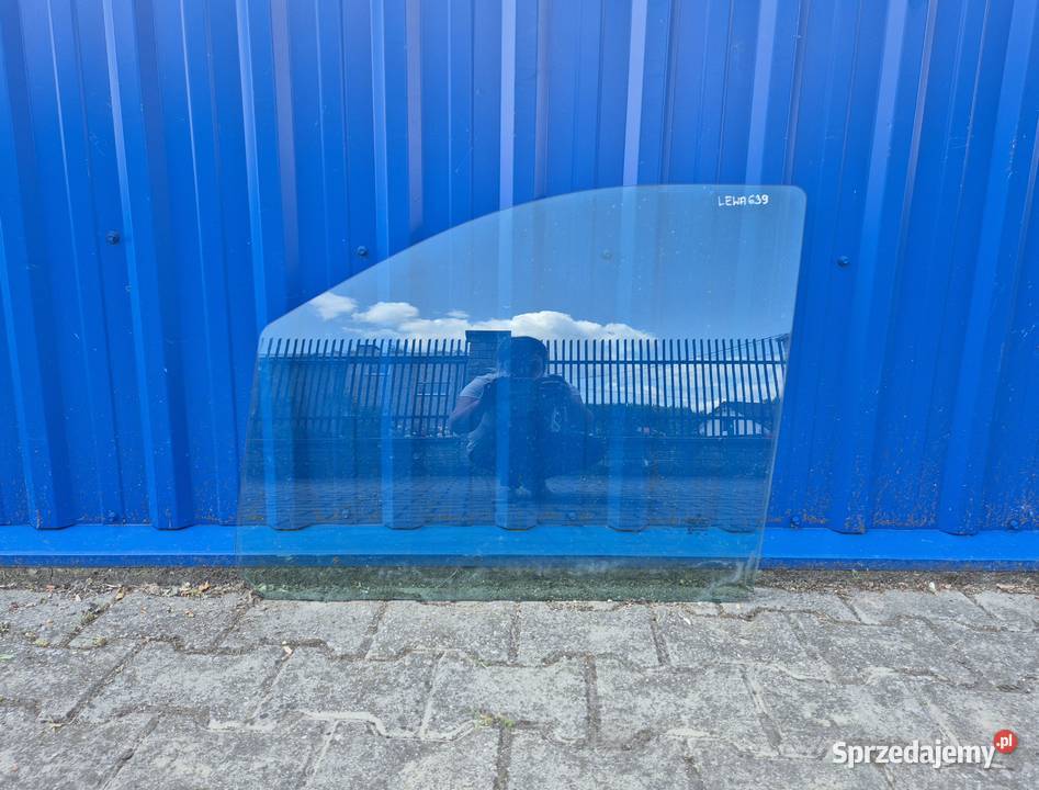 SZYBA DRZWI PRZÓD LEWA KIEROWCY PRAWA PASAŻERA Boczne (drzwi) Działoszyce sprzedam