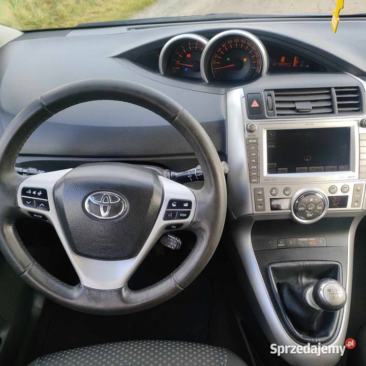 Sprzedam Toyote Verso Kudry