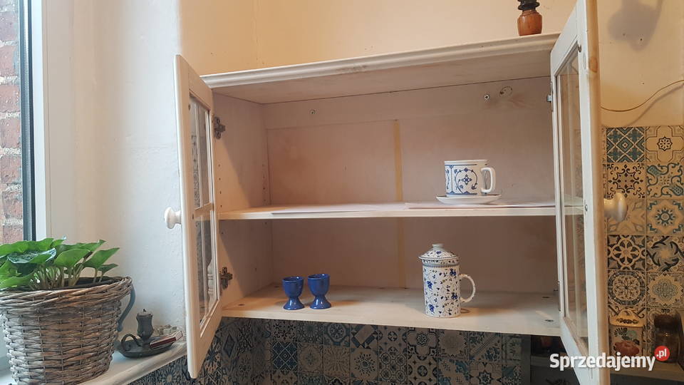 witryna drewniana bielona Białogard