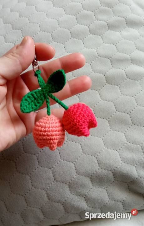 Tulipany wykonane na szydełku brelok Łask