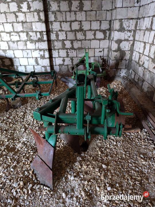 Pług przyczepka siewnik śrutownik silnik 75 kw Pozostałe Falki