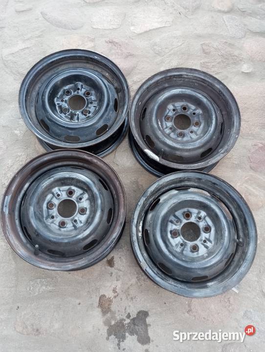Felgi bezdętkowe felga fiat 125p Łada Polonez Samochodowe Legnica