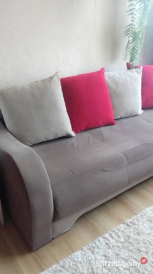 Sofa rozkładana z pojemnikiem i 5 poduszek Jasło sprzedam