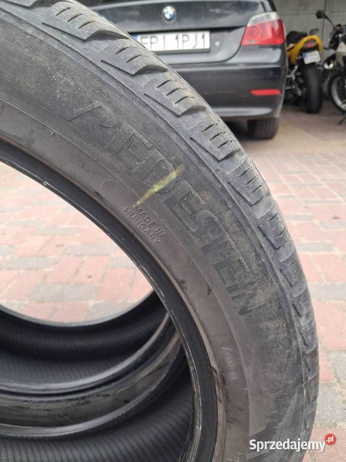 Opony 245 45 19 wielosezonowe całoroczne Samochodowe Czerno