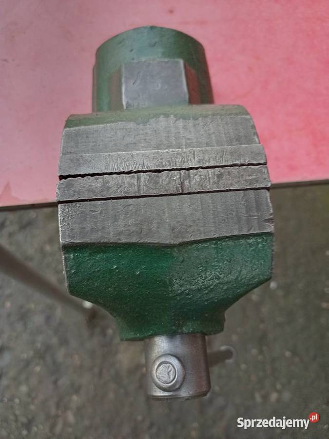 Sprzedam imadło stołowe z PRL sprawne małopolskie