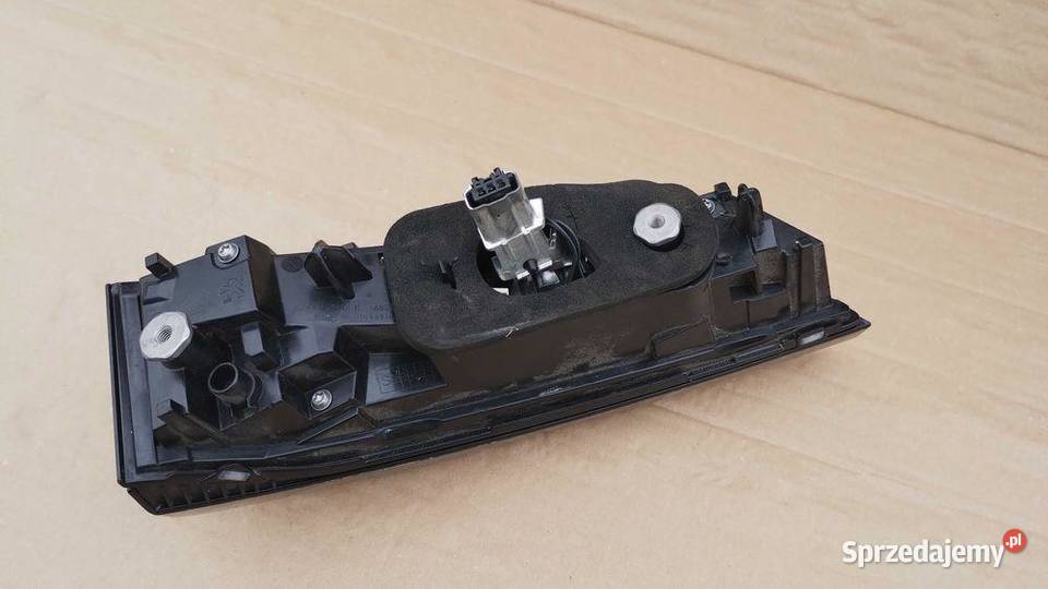 Lampa Tyl Prawa Full Led Peugeot 308 GT III 21