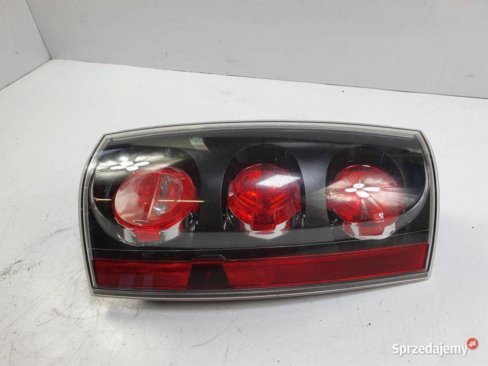 LAMPA PRAWA TYŁ GMC YUKON XL 2007