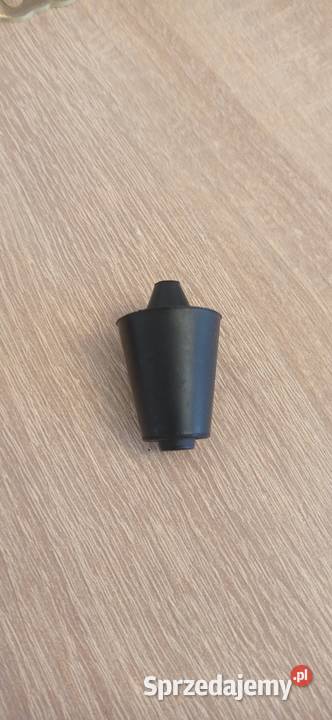 Odbojnik klapy bagażnika Mazda 3 sedan 2013r osobowe