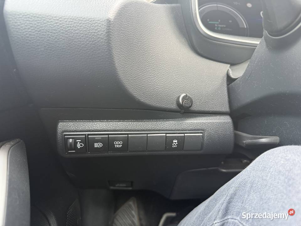 Toyota corolla e21 sedan hybryda Polski salon Mysłowice sprzedam