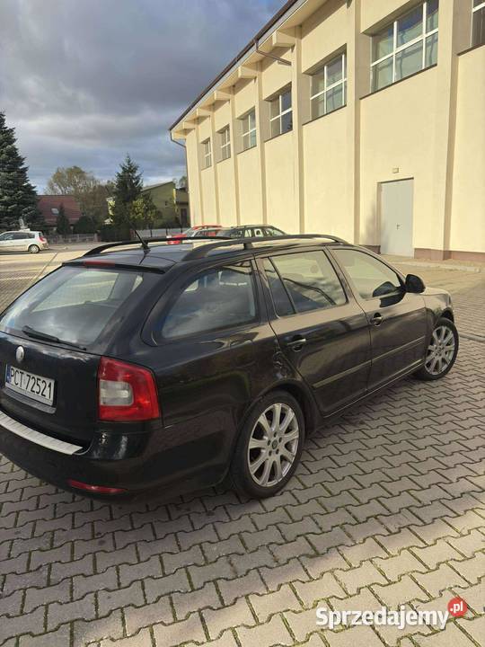 koda Octavia II Polift odtwarzacz DVD