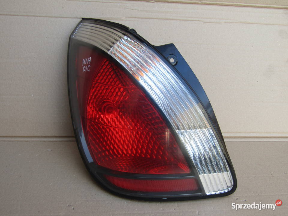 LAMPA TYLNA LEWAPRAWA KIA RIO II 200612r osobowe Mysłaków sprzedam