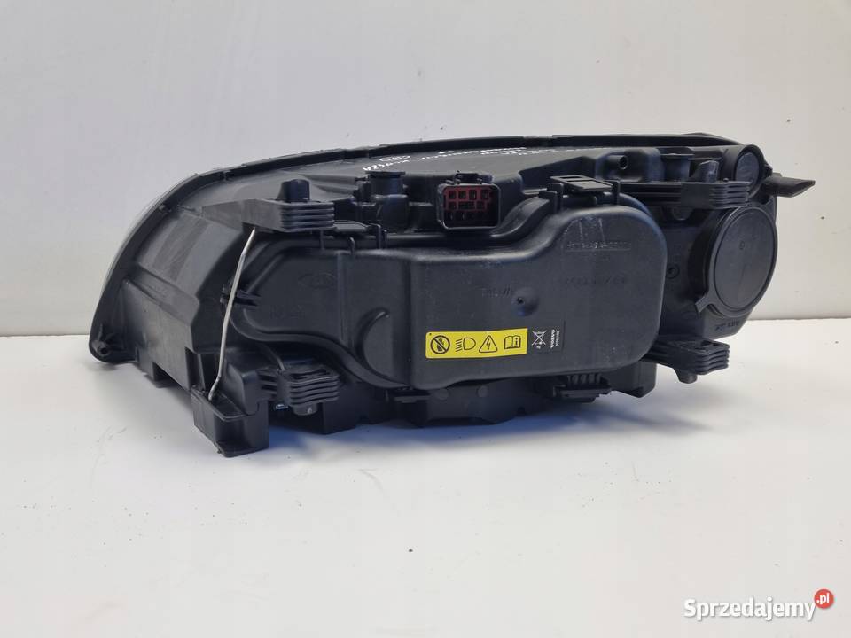 Volvo S80 II V70 III XC70 II PRZEDNIA LAMPA osobowe lubelskie Janów