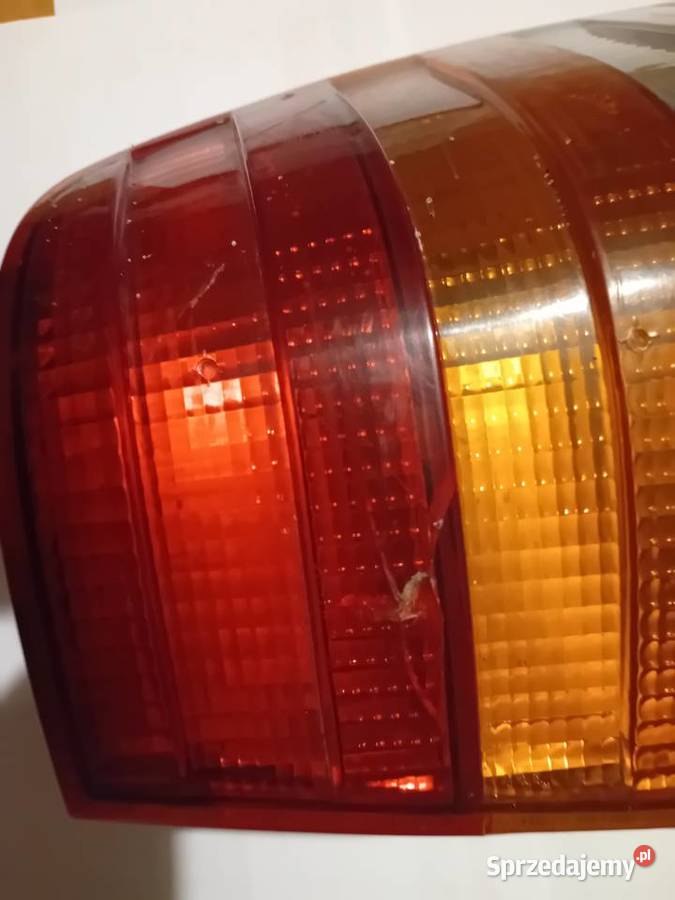 Lampa lampy tył tylne Mercedes W124 combi kombi Dębica