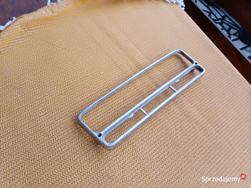 Chromowana ramka zegarów licznika Fiat 125p z śląskie Żywiec