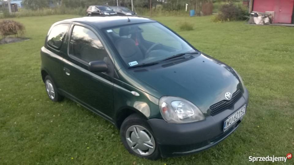 Тойота yaris 2000