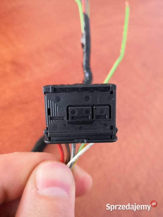 Kostka lampy tył Peugeot 407 5pin na 6pin materiały instalacyjne Wrocław